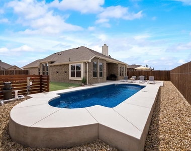 639 Devonshire Drive - Photo Thumbnail 22