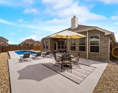 639 Devonshire Drive - Photo Thumbnail 25