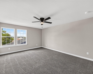 2211 Brookes Street - Photo Thumbnail 15