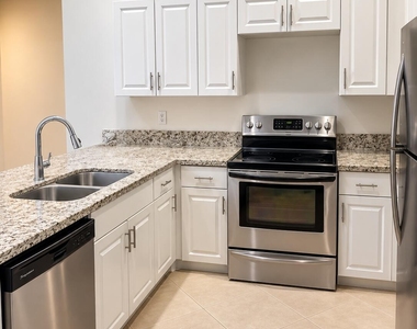 283 Springdale Circle - Photo Thumbnail 11