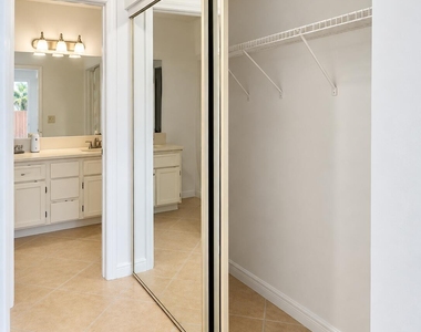 283 Springdale Circle - Photo Thumbnail 3