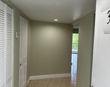 4205 N University Drive - Photo Thumbnail 19
