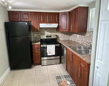 4205 N University Drive - Photo Thumbnail 20