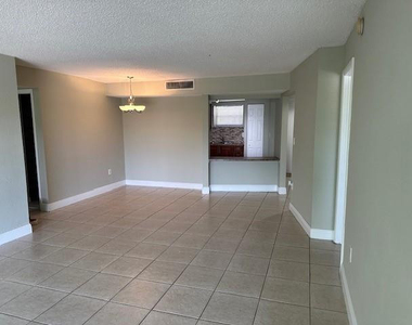 4205 N University Drive - Photo Thumbnail 22
