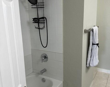 4205 N University Drive - Photo Thumbnail 6