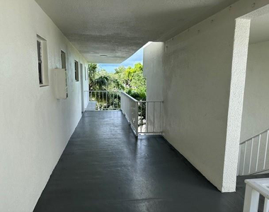 4205 N University Drive - Photo Thumbnail 29