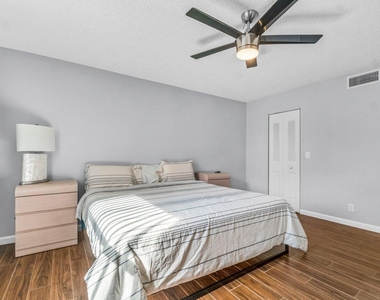 2037 S Seacrest Boulevard - Photo Thumbnail 14