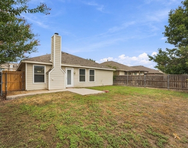 5820 Show Master Lane - Photo Thumbnail 33