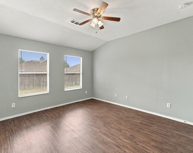 5820 Show Master Lane - Photo Thumbnail 22
