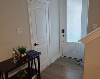 1004 Princeton Heights - Photo Thumbnail 1