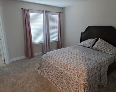 1004 Princeton Heights - Photo Thumbnail 14