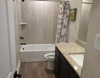 1004 Princeton Heights - Photo Thumbnail 13
