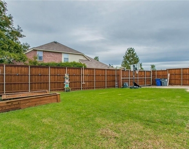 208 N Arbor Ridge Drive - Photo Thumbnail 23