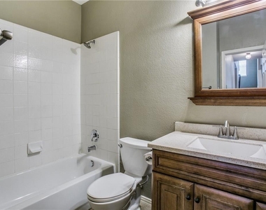 208 N Arbor Ridge Drive - Photo Thumbnail 19