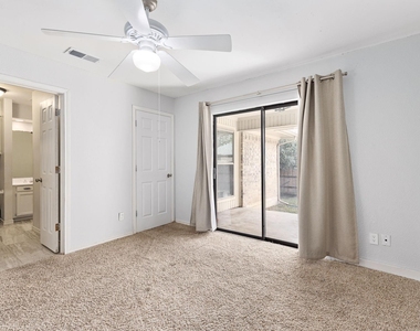 812 Saint Paul Court - Photo Thumbnail 12