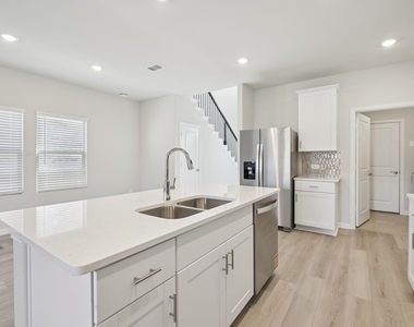 5204 Golden Trout Drive - Photo Thumbnail 4