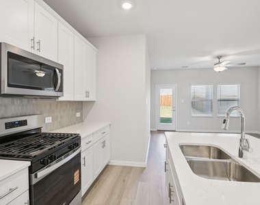 5204 Golden Trout Drive - Photo Thumbnail 2