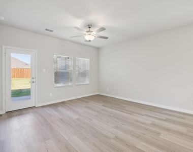 5204 Golden Trout Drive - Photo Thumbnail 7