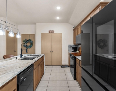 5309 Humbert Avenue - Photo Thumbnail 11