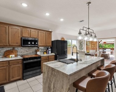 5309 Humbert Avenue - Photo Thumbnail 10