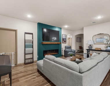 5309 Humbert Avenue - Photo Thumbnail 6