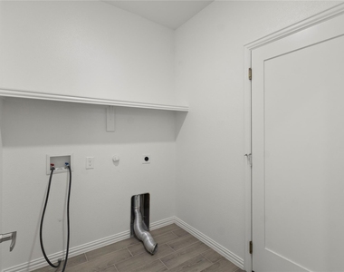 2959 Simpson Stuart Road - Photo Thumbnail 14