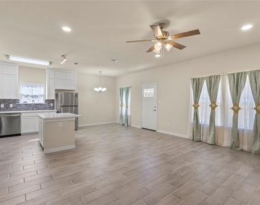 2959 Simpson Stuart Road - Photo Thumbnail 3