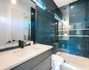 5108 Yacht Club Drive - Photo Thumbnail 30