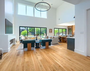 5108 Yacht Club Drive - Photo Thumbnail 4