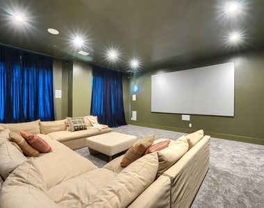 5108 Yacht Club Drive - Photo Thumbnail 27