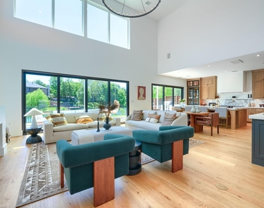 5108 Yacht Club Drive - Photo Thumbnail 3