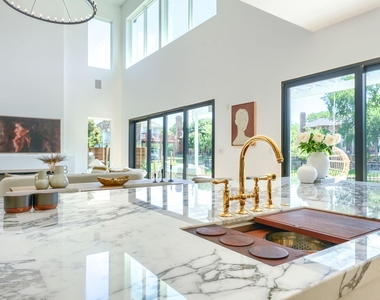 5108 Yacht Club Drive - Photo Thumbnail 6
