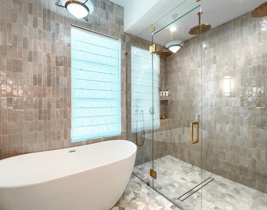 5108 Yacht Club Drive - Photo Thumbnail 15
