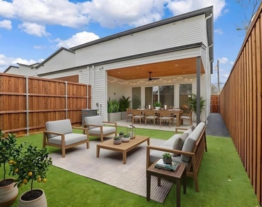 2413 Crossman Avenue - Photo Thumbnail 20