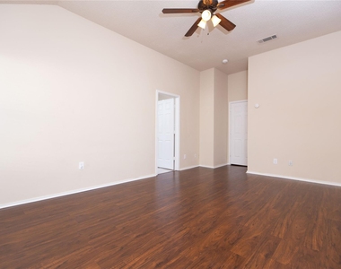 1207 Brook Drive - Photo Thumbnail 21