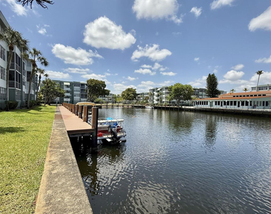 2741 E Taft Street - Photo Thumbnail 4