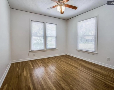 4009 Acacia Street - Photo Thumbnail 8