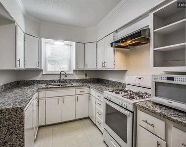 4009 Acacia Street - Photo Thumbnail 4