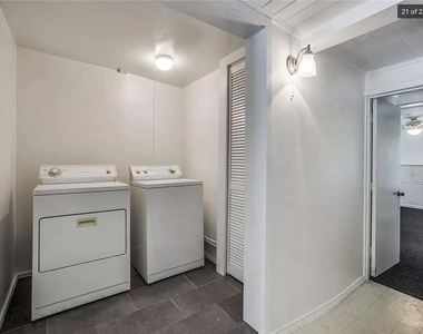 4009 Acacia Street - Photo Thumbnail 7