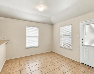 2515 Wynngate Drive - Photo Thumbnail 14