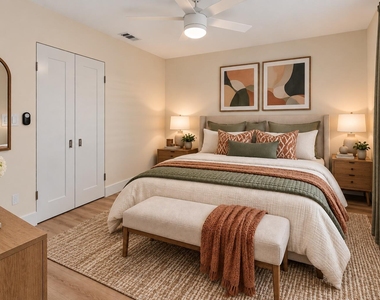 4317 Vermont Avenue - Photo Thumbnail 7