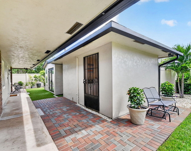 4317 Vermont Avenue - Photo Thumbnail 15
