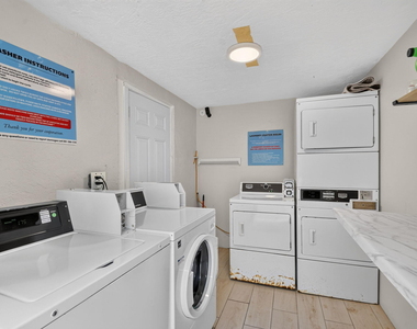 4317 Vermont Avenue - Photo Thumbnail 14