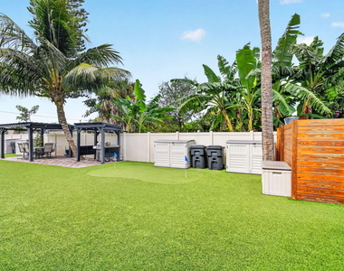 4317 Vermont Avenue - Photo Thumbnail 16