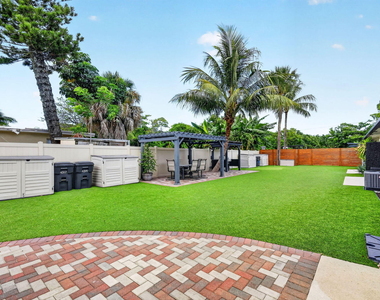 4317 Vermont Avenue - Photo Thumbnail 17