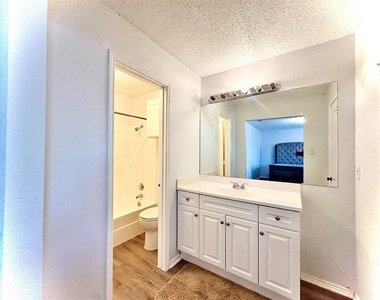1920 San Rafael Street - Photo Thumbnail 21