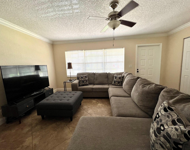 9135 Saddlecreek Drive - Photo Thumbnail 1