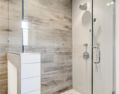 519 Northlake Drive - Photo Thumbnail 16