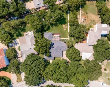 519 Northlake Drive - Photo Thumbnail 26