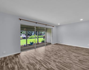342 Southwind Drive - Photo Thumbnail 5